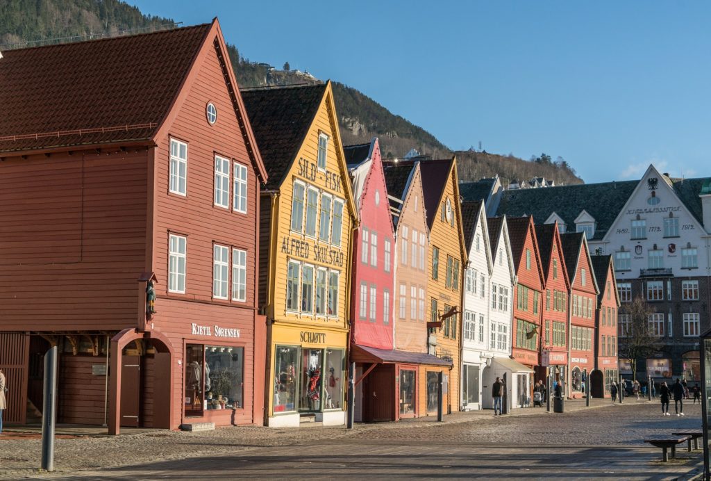 Bergen til Svolvær med Hurtigruten, nordmannsreiser, norden, norge